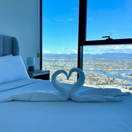 Stunning Riverview 1Bedroom Serviced Apt ゴールドコースト エクステリア 写真
