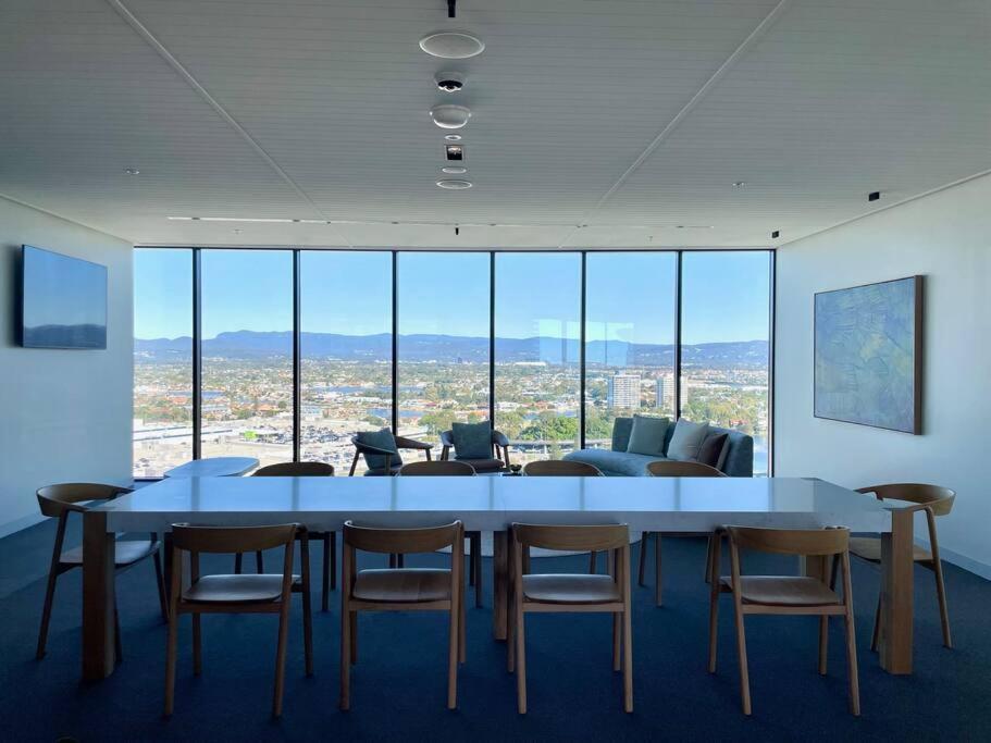 Stunning Riverview 1Bedroom Serviced Apt ゴールドコースト エクステリア 写真