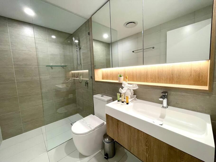 Stunning Riverview 1Bedroom Serviced Apt ゴールドコースト エクステリア 写真